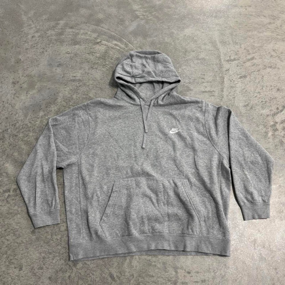 Nike Gray Hoodie Size XXL Pullover Sweatshirt Casual Athletic Streetwear